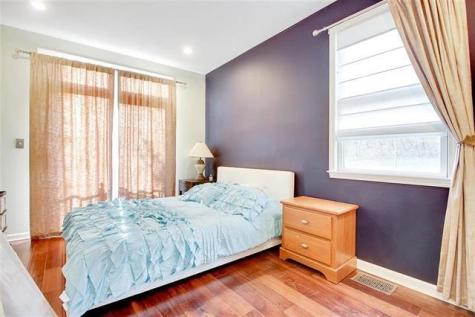 279 Roslyn Court West New York NJ 07093