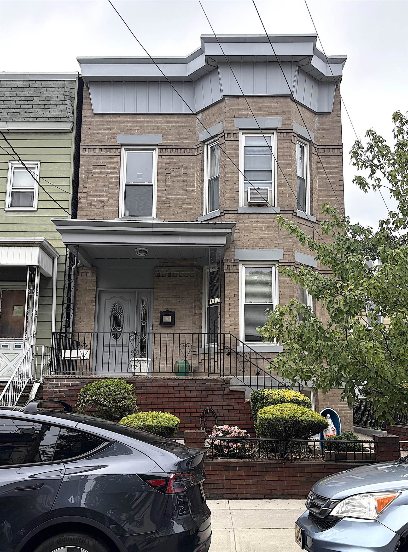 111 Maple Street Weehawken NJ 07086