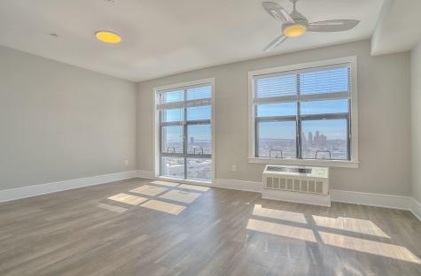 32 Oakland Avenue Jersey City NJ 07306