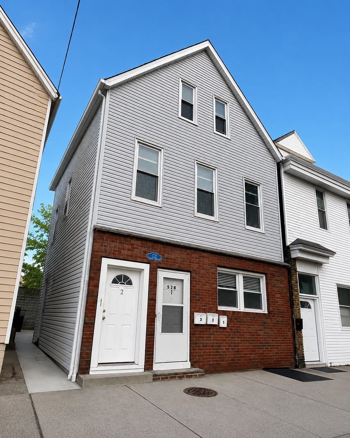 528 Kennedy Boulevard Bayonne NJ 07002