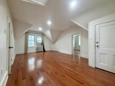 14 E 42nd Street Bayonne NJ 07002