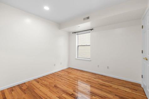 117 Logan Avenue Jersey City NJ 07306