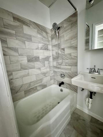 359 Avenue E Bayonne NJ 07002