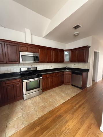 261 Lexington Avenue Jersey City NJ 07306