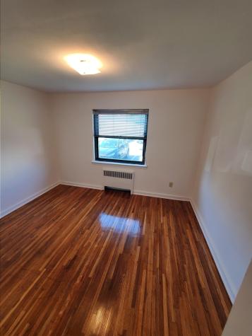 107 West 2nd Street Bayonne NJ 07002