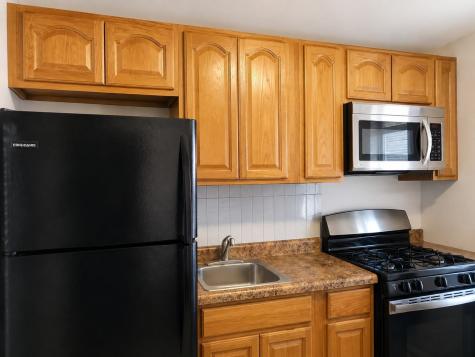 107 West 2nd Street Bayonne NJ 07002
