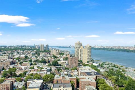 6040 Boulevard East West New York NJ 07093