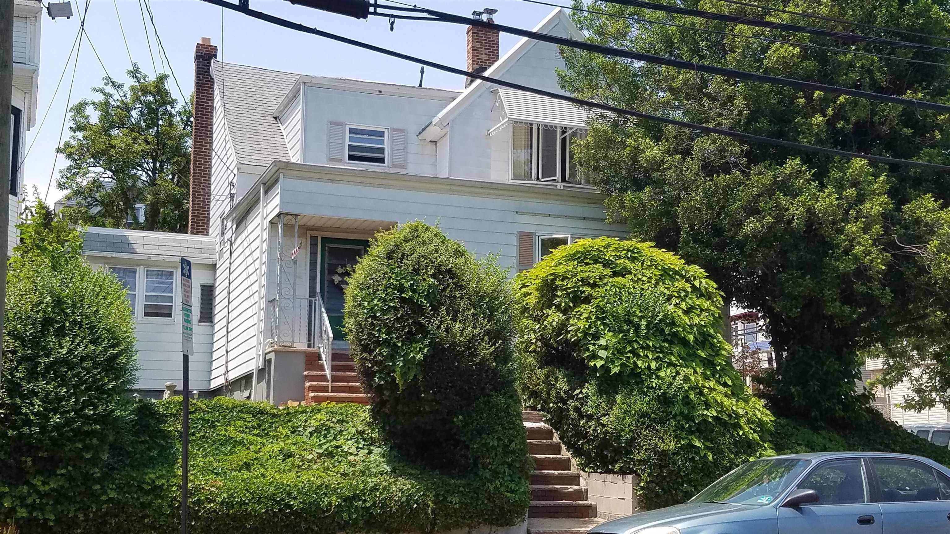 683 Avenue E Bayonne NJ 07002