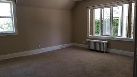 683 Avenue E Bayonne NJ 07002