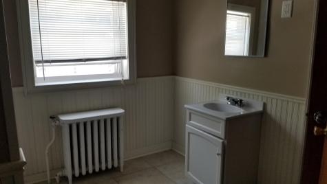 683 Avenue E Bayonne NJ 07002