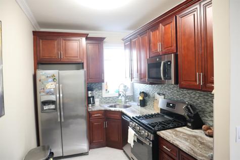 408 Woodlawn Avenue Jersey City NJ 07305
