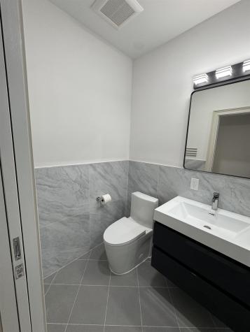 315 25th Street Union City NJ 07087-5426