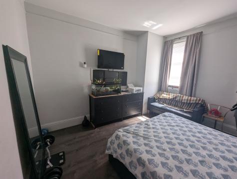 412 11th Street Union City NJ 07087