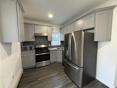 176 Bartholdi Avenue Jersey City NJ 07305