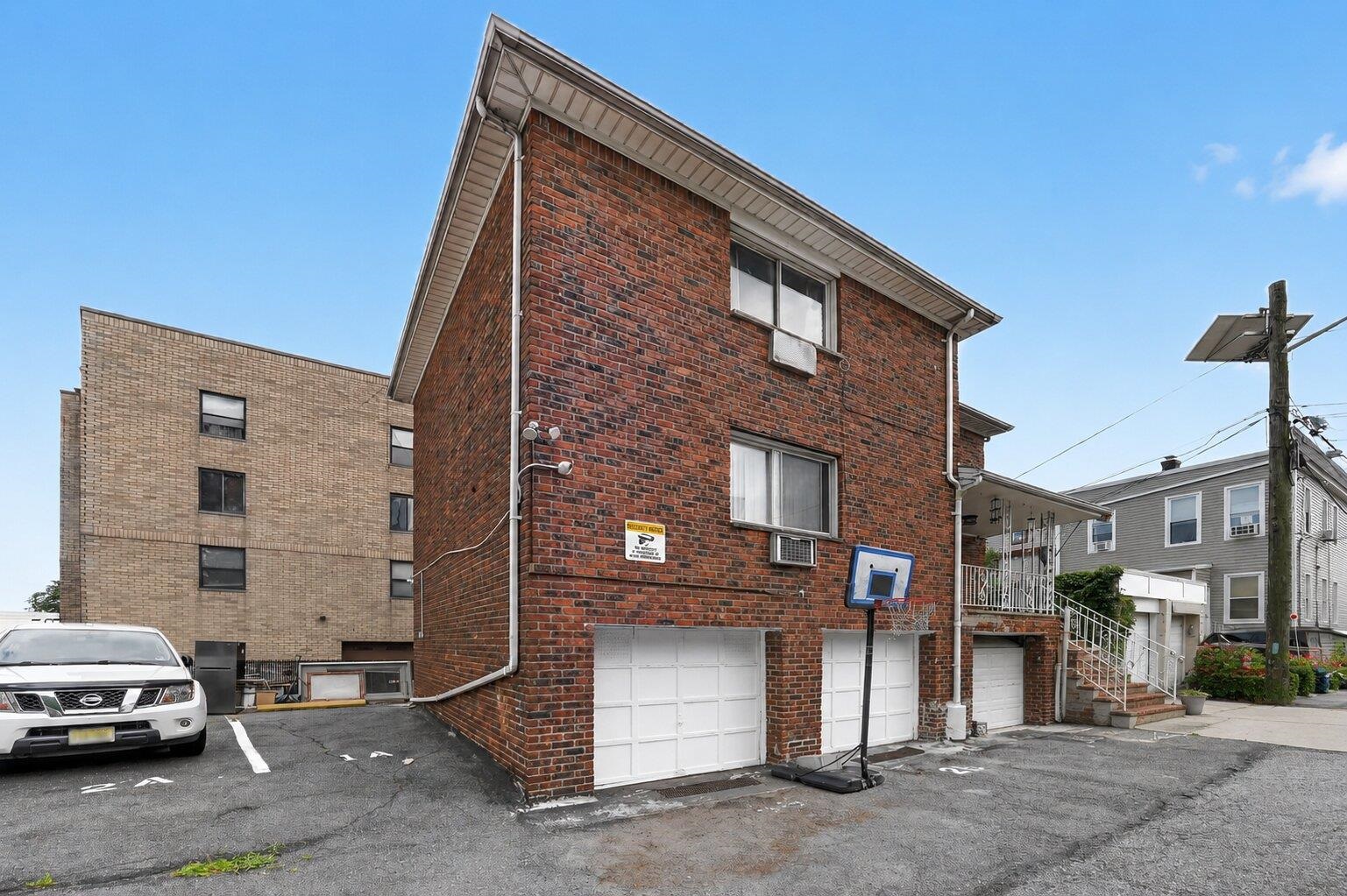 9052 New York Avenue North Bergen NJ 07047