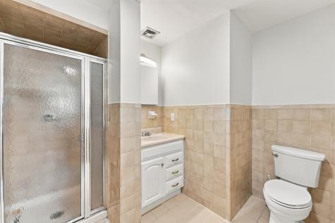 8305 Bergenline Avenue North Bergen NJ 07047
