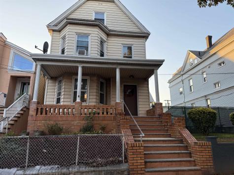 347 Avenue C Bayonne NJ 07002