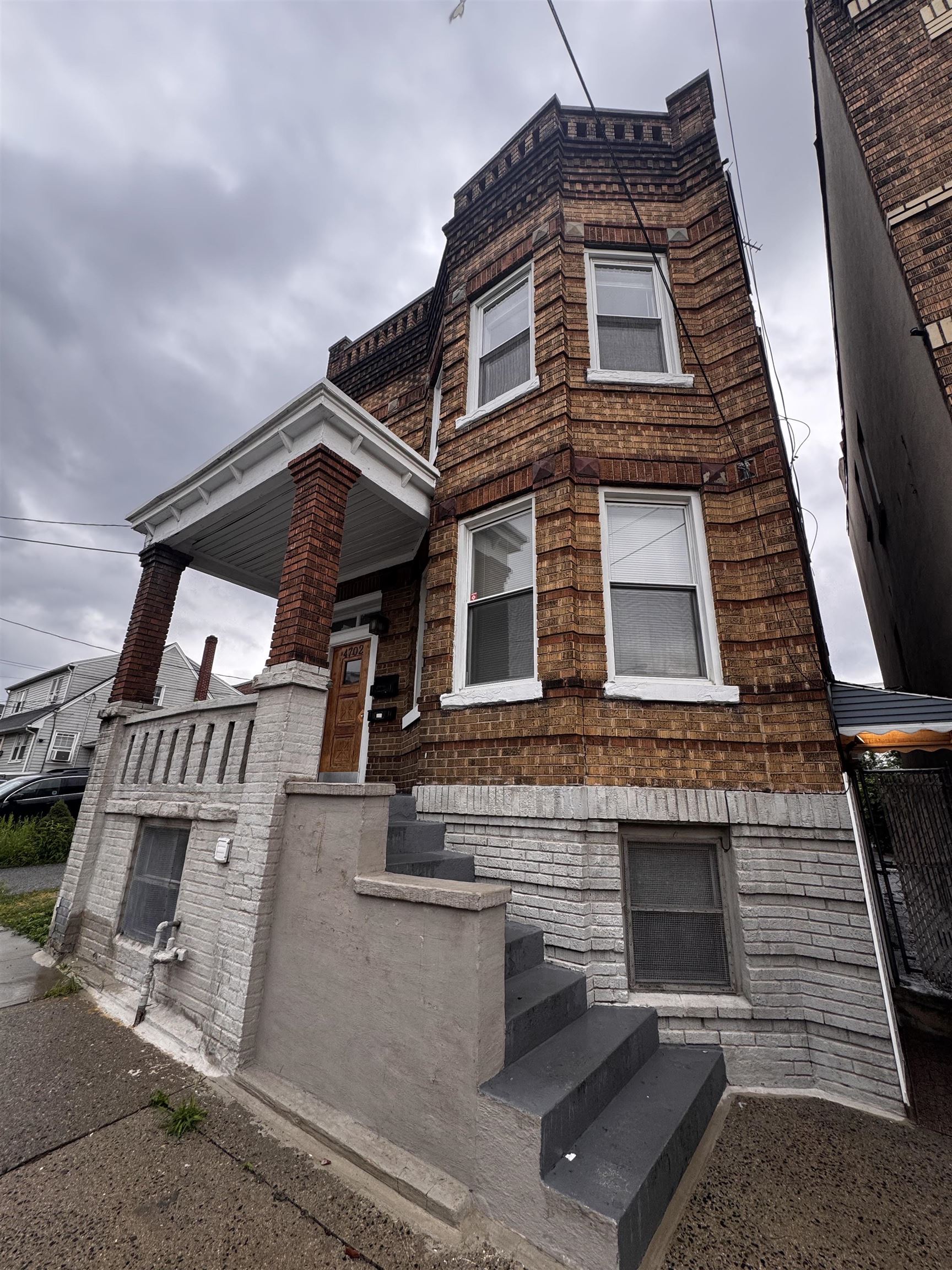 4702 Cottage Avenue North Bergen NJ 07047