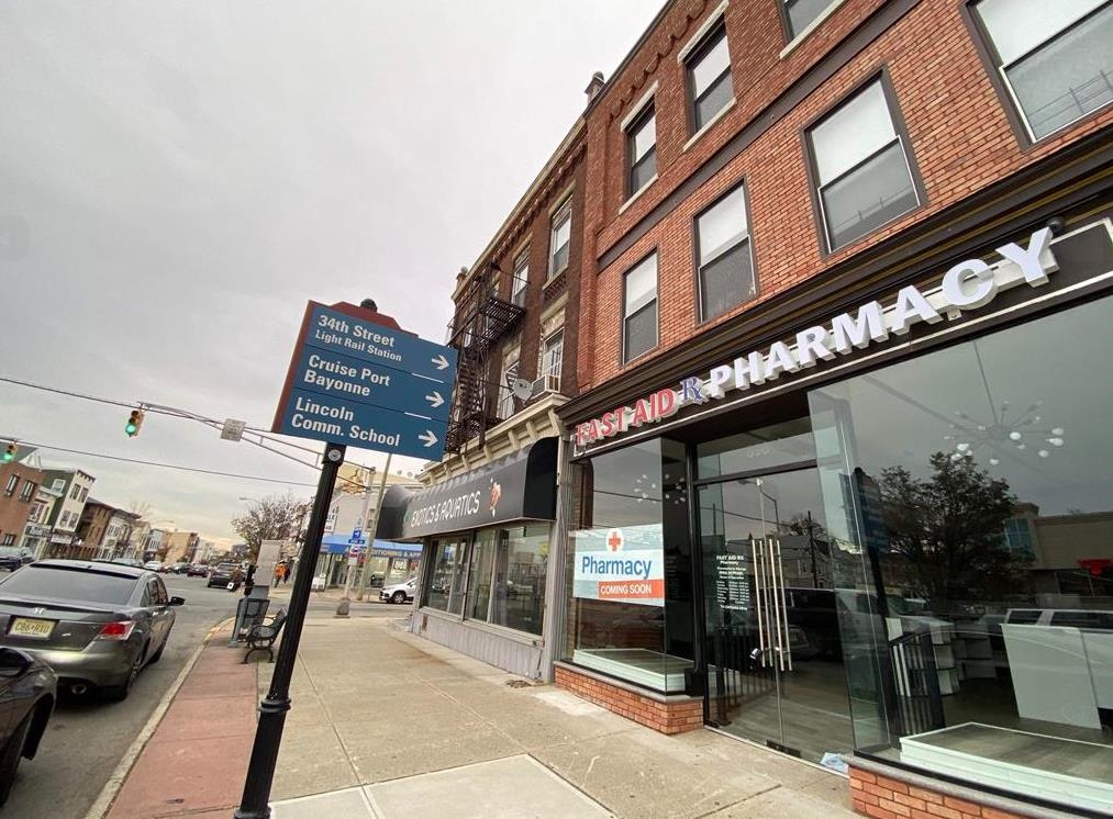 698 Broadway Bayonne NJ 07002