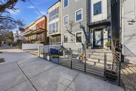 22 Lincoln Street Jersey City NJ 07307