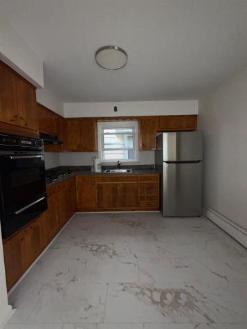 696 Avenue E Bayonne NJ 07002-0000