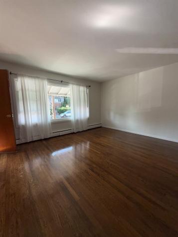 696 Avenue E Bayonne NJ 07002-0000