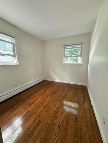 696 Avenue E Bayonne NJ 07002-0000