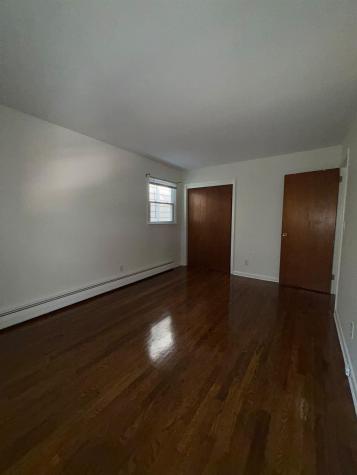 696 Avenue E Bayonne NJ 07002-0000