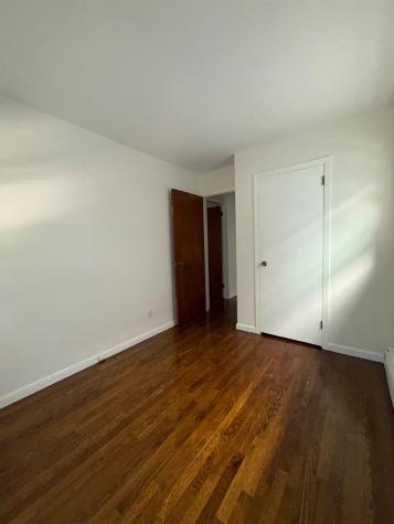 696 Avenue E Bayonne NJ 07002-0000