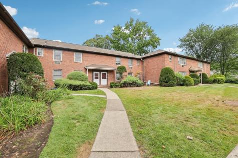 14A Lakeside Drive Millburn NJ 07041