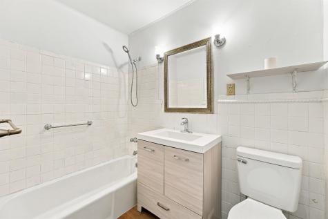 199 Avenue A Bayonne NJ 07002