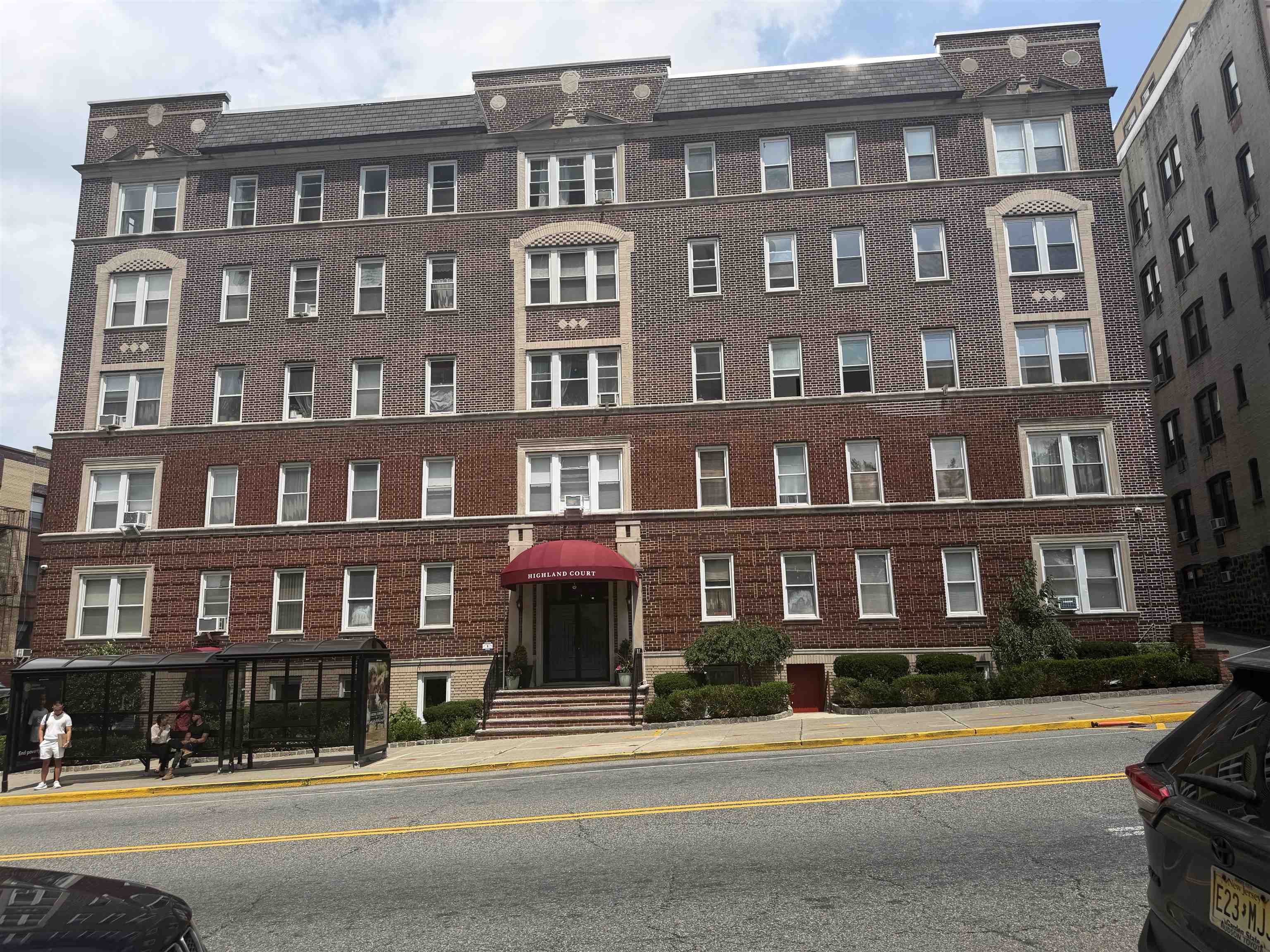 6045 Boulevard East Union City NJ 07093