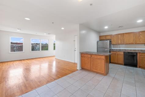 82 Tuers Avenue Jersey City NJ 07306