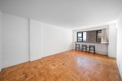 6515 Boulevard East West New York NJ 07093