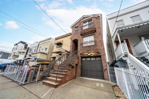 216 Nunda Avenue Jersey City NJ 07306