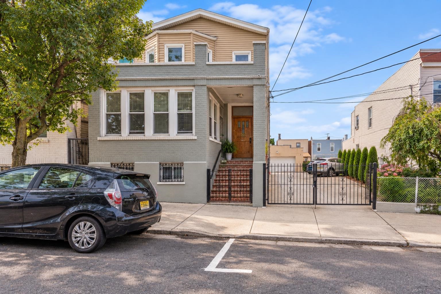 1307 10th Street North Bergen NJ 07047