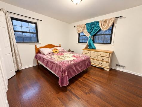 663 9th Street Secaucus NJ 07094