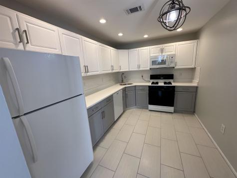 27 Cottonwood Street Jersey City NJ 07305
