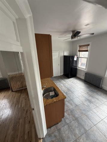 72 Jefferson Avenue Jersey City NJ 07306