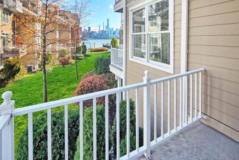 453 Albany Court West New York NJ 07093