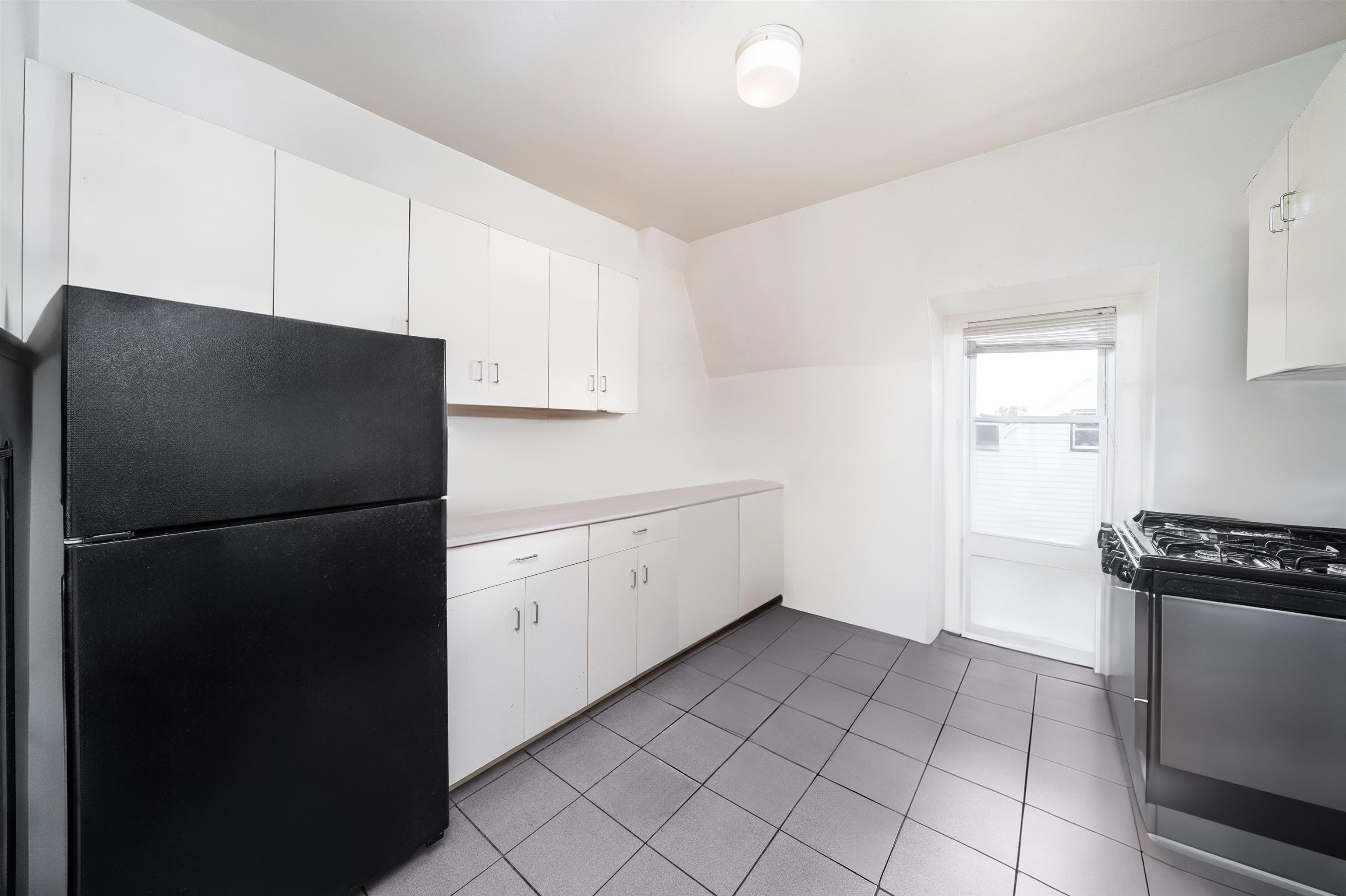 43 West 9th Street Bayonne NJ 07002
