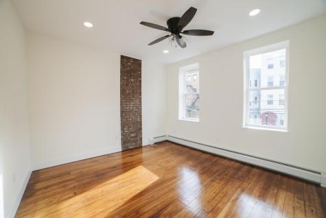 206 48th Street Union City NJ 07087