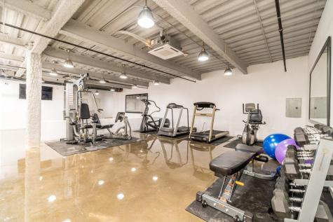 6122 Hudson Avenue West New York NJ 07093
