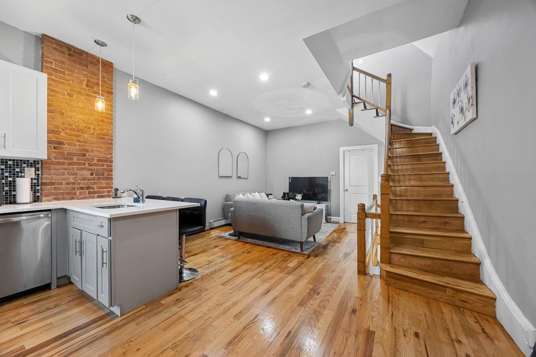 473 Bergen Avenue Jersey City NJ 07304