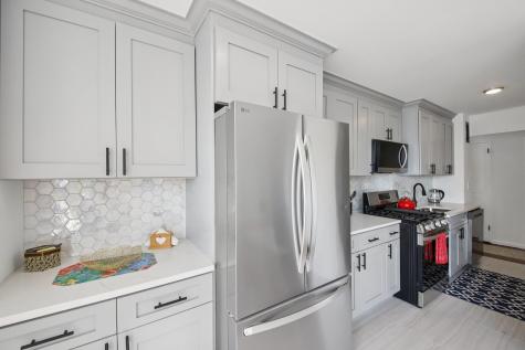 10 Huron Avenue Jersey City NJ 07306