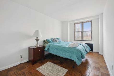 10 Huron Avenue Jersey City NJ 07306