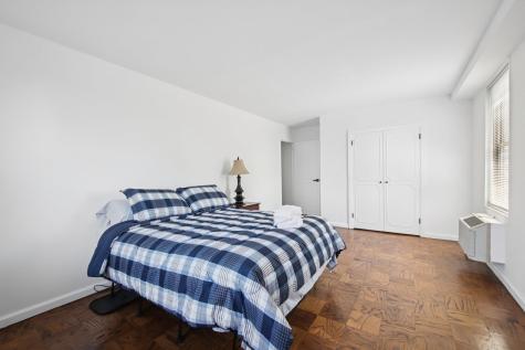 10 Huron Avenue Jersey City NJ 07306