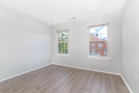 27 Cottonwood Street Jersey City NJ 07305