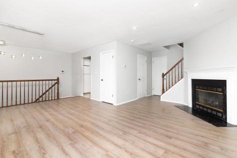 27 Cottonwood Street Jersey City NJ 07305