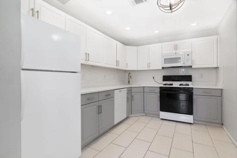27 Cottonwood Street Jersey City NJ 07305